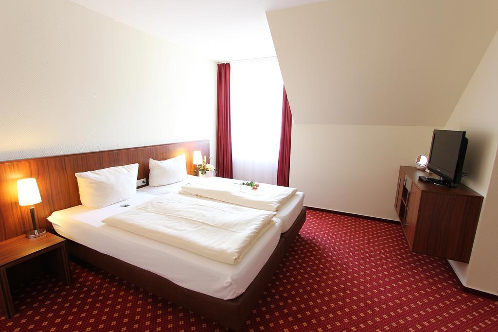 Akzent Hotel Jonathan Lippstadt Room photo